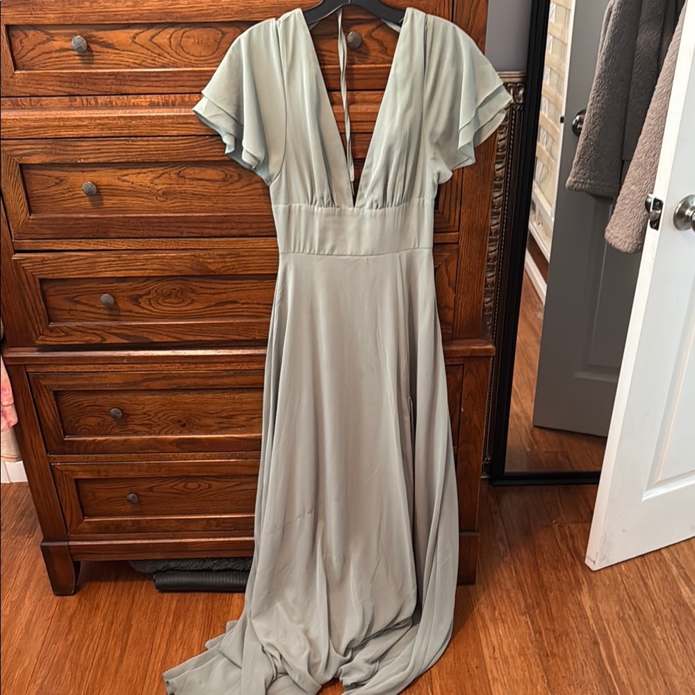 Elegant Sage Green Maxi Dress